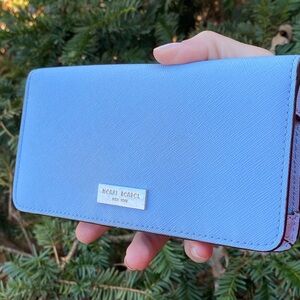 Henri Bendel Pastel Robin’s Egg Blue Slim  Wallet Clutch Gold Logo Snap